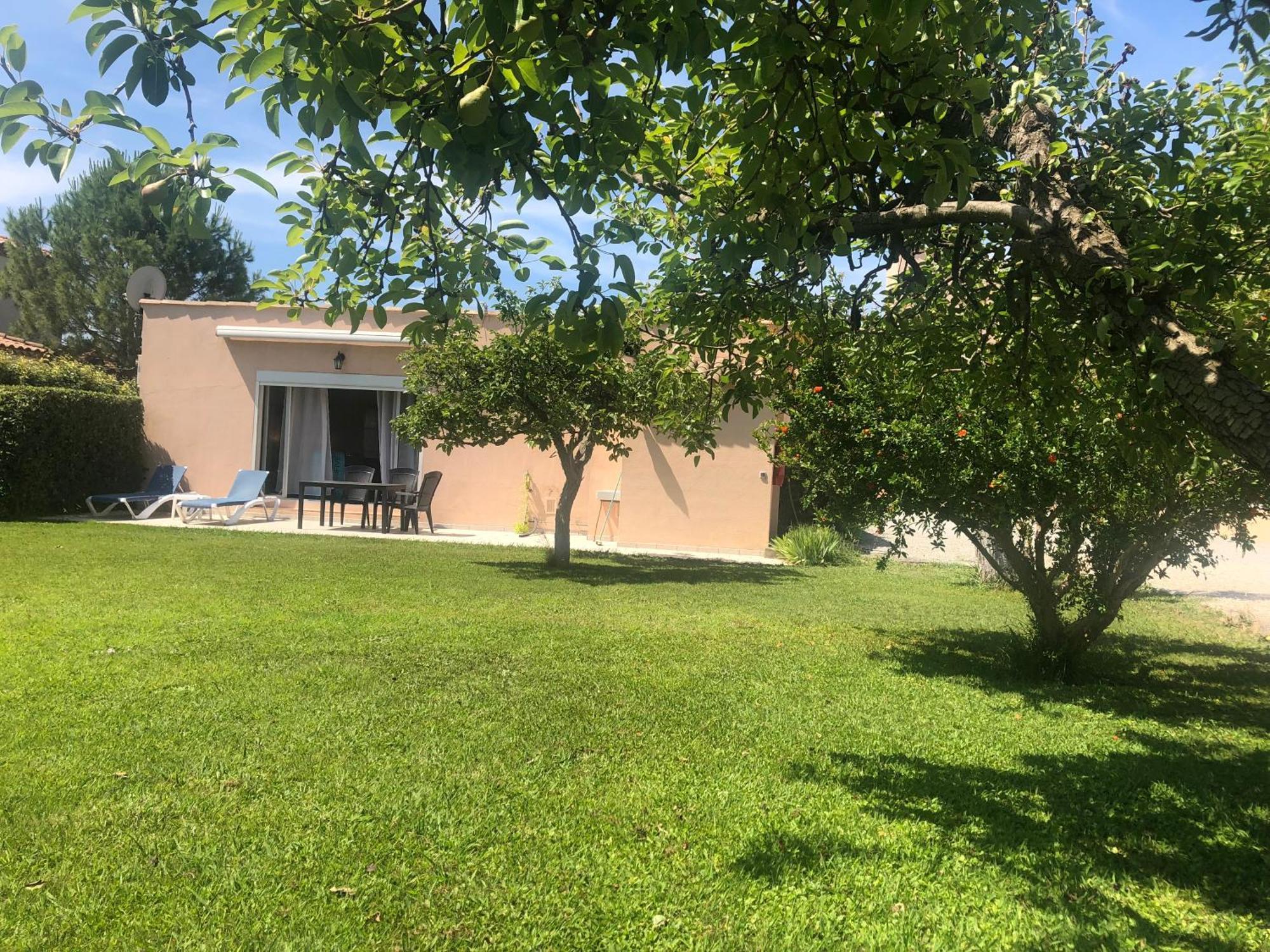 Les Bougainvillees De Camargue Villetelle Habitación foto